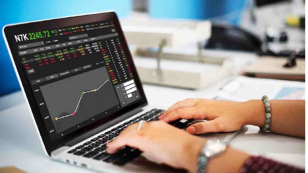 What is Trading – Definition, Money Trading, and More